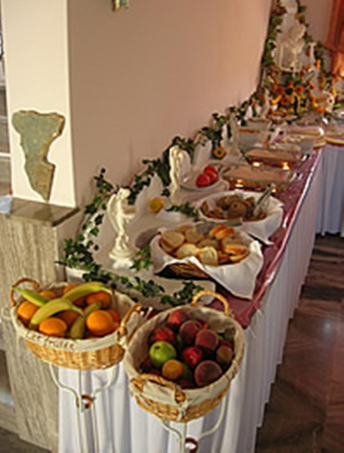 Regina Hotel Vaszilátika Kültér fotó